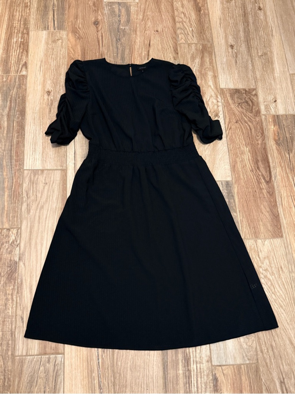 Who Want Wear Black Puff Sleeve Dress - Picture 2 of 4